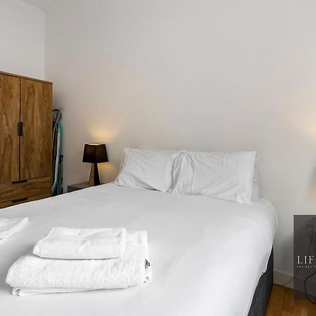 Smythen St, 2 Bed Apartment With Balcony Exeter Esterno foto