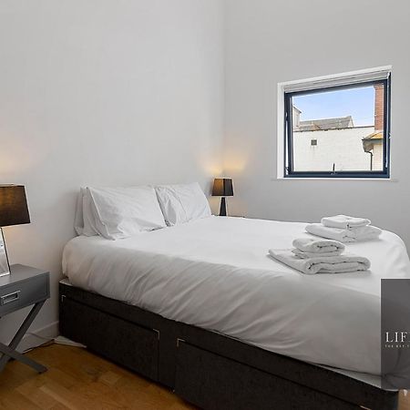 Smythen St, 2 Bed Apartment With Balcony Exeter Esterno foto