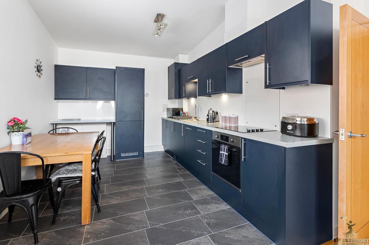 Smythen St, 2 Bed Apartment With Balcony Exeter Esterno foto
